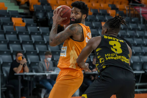 费内巴切作 费内巴切作